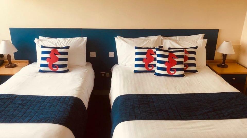 Derrynane Hotel & Holiday Homes Кэрданиел Экстерьер фото